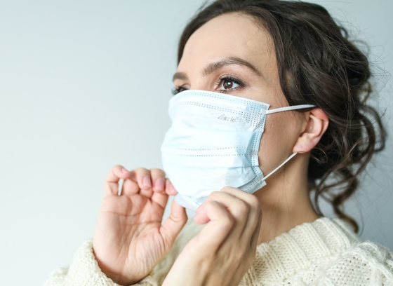 Woman wearing a mask